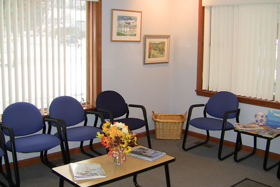 You will feel at home in our bright and comfortable reception area.
